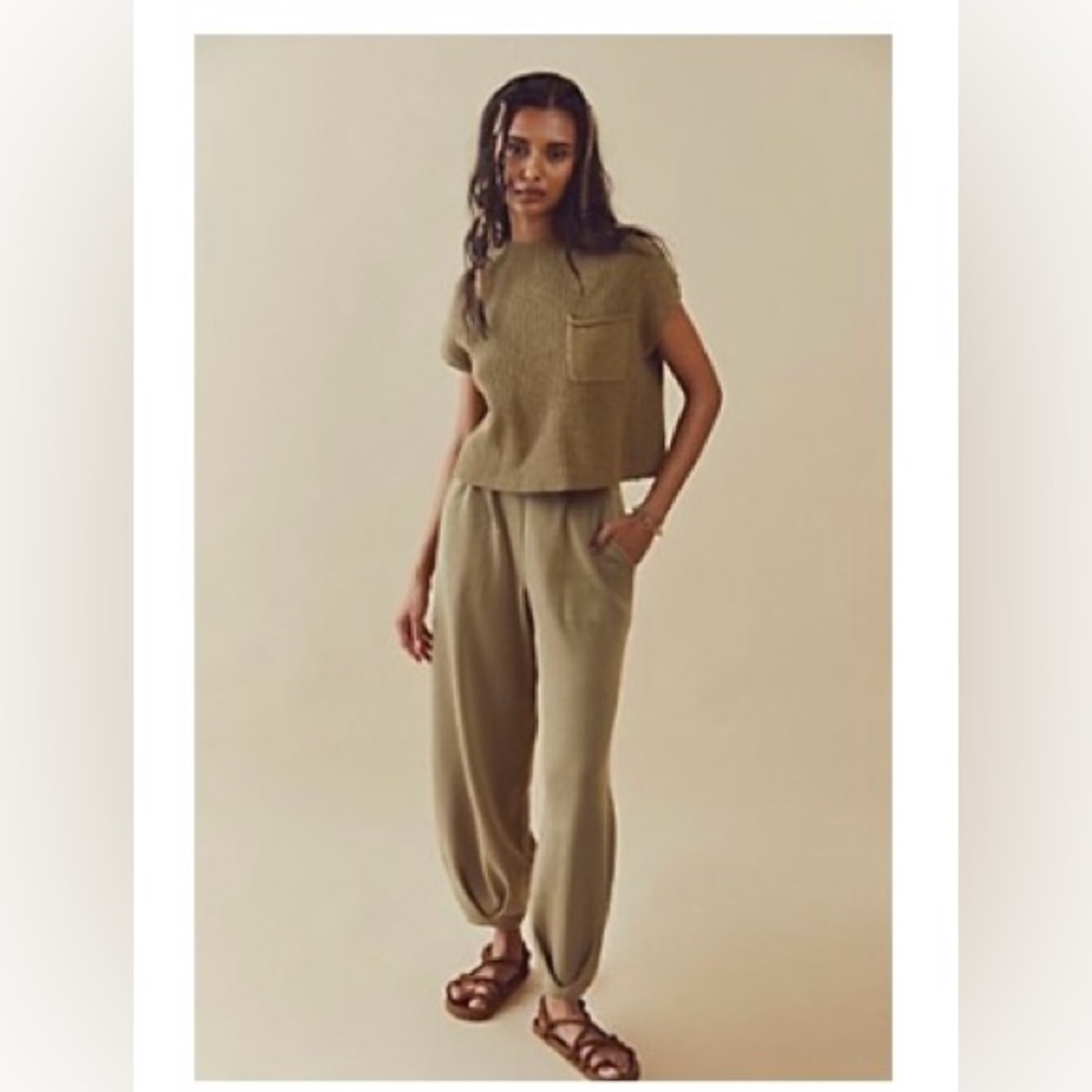 Freya sweater set NWOT